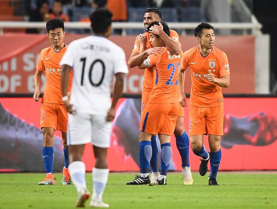 kaiyun-关于莱万多夫斯基遭遇二十持续失利，瑞士队教练压力巨大！引发球迷热议的信息