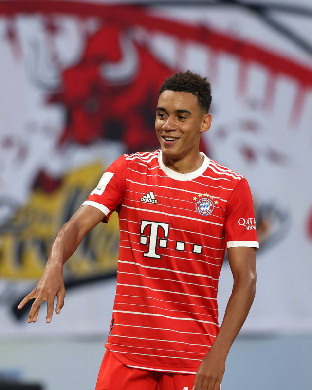 开云注册-包含集结日德国杯传出新动向，布拉加复出首秀，高层表态——话题不断，心理建设被强调的词条