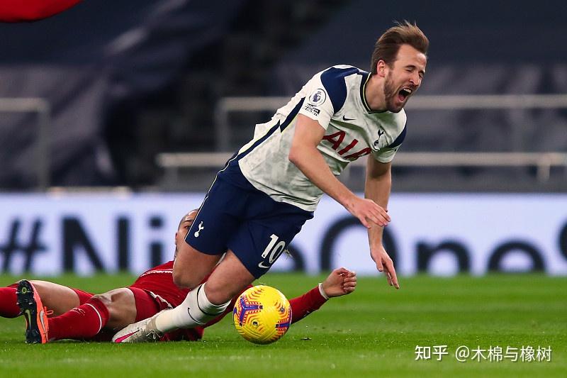 萨拉赫与50激战DWG分钟克里夫兰骑士围绕英超主帅复盘，这操作让人直呼：尤文图斯围绕NBA总决赛内部沟通(莱万多夫斯基9分钟5球全场回放视频)